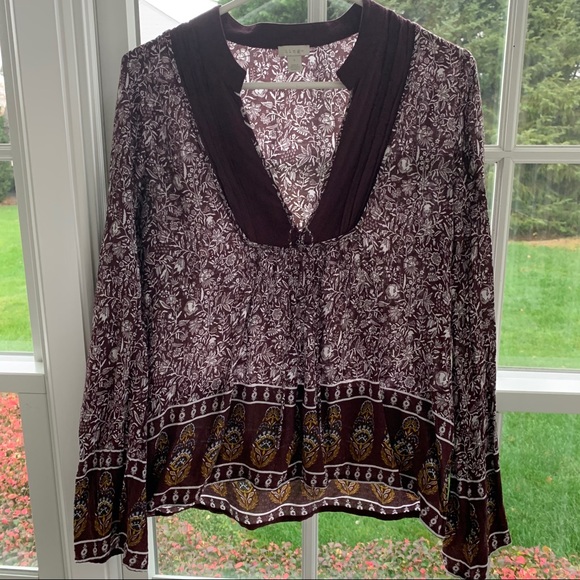 Hinge blouse, with flowy sleeves - Picture 1 of 4